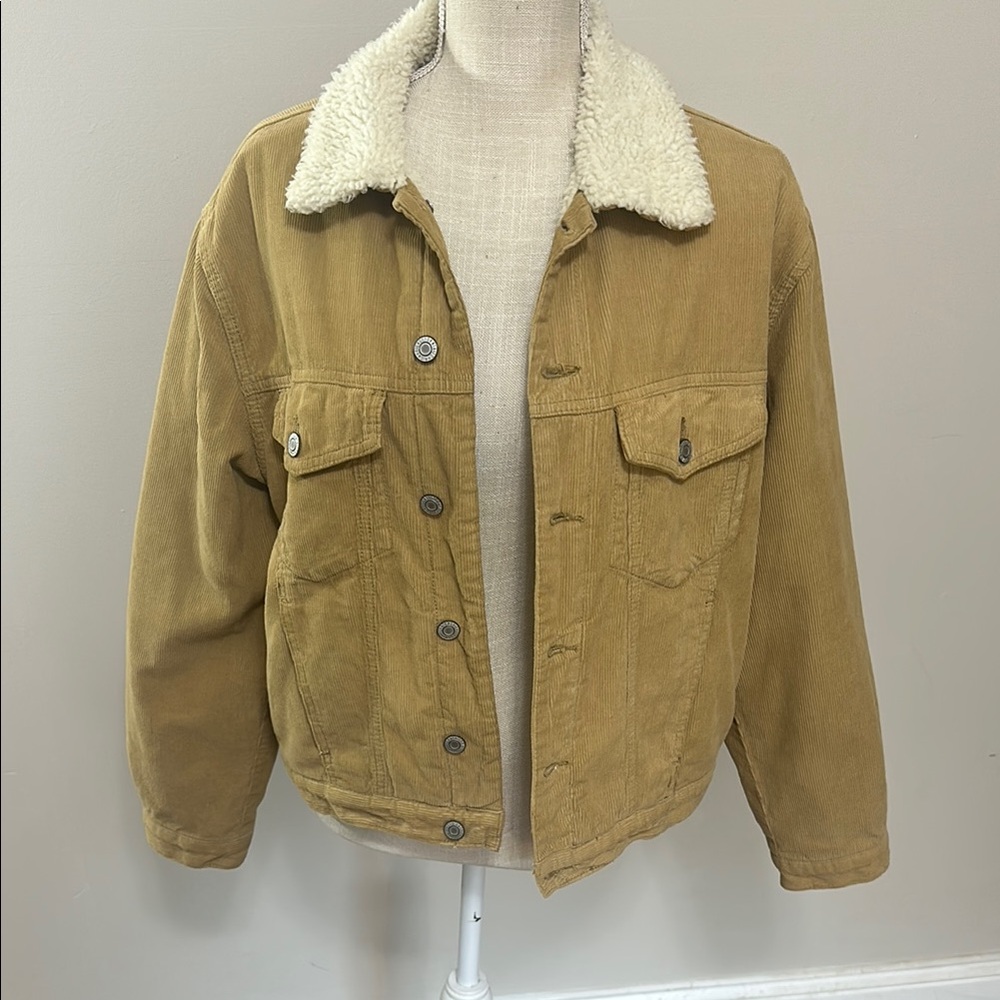 Brandy Melville Tan Utility‎ Jacket with Cream Collar
